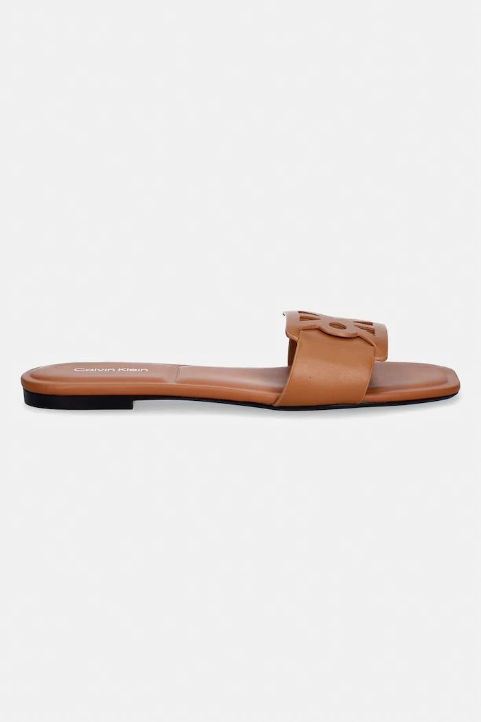 Calvin Klein чехли дамски кожени SQUARE FLAT SANDAL EMBLEM