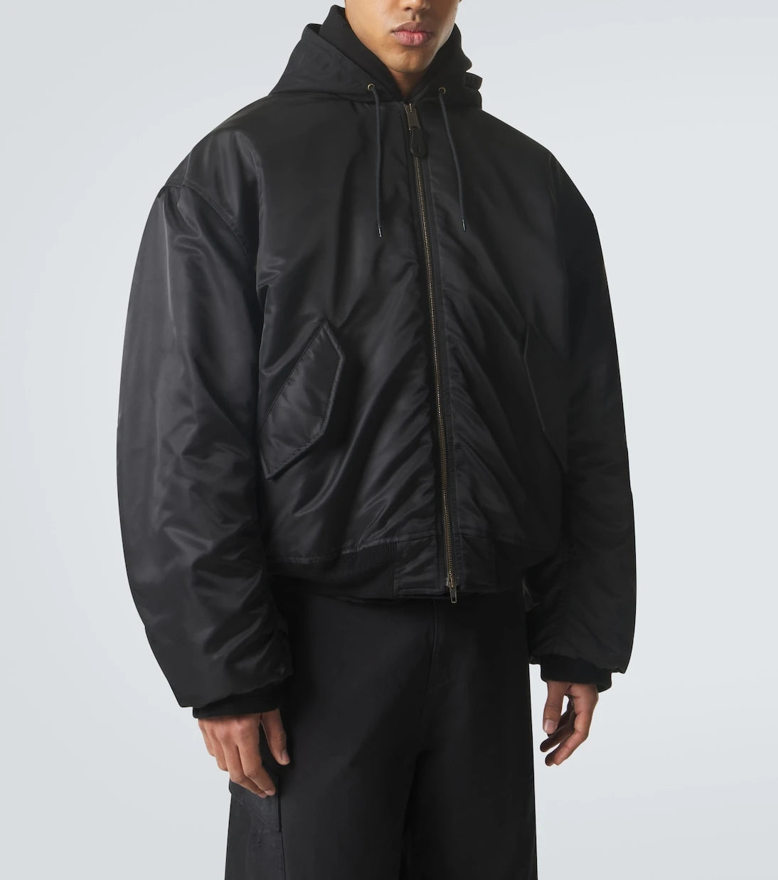 Balenciaga - جاكيت بغطاء للرأس