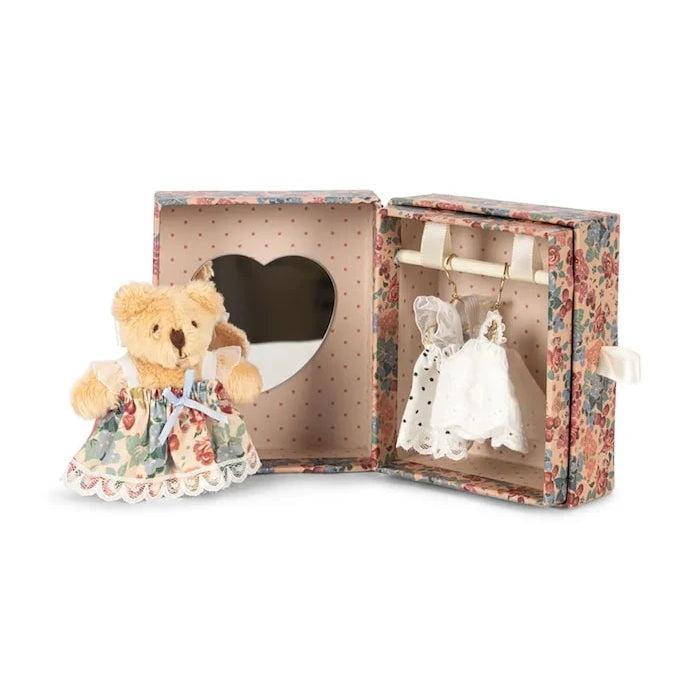 Играчка за гушкане Konges Sløjd TINY TEDDY DRESS UP