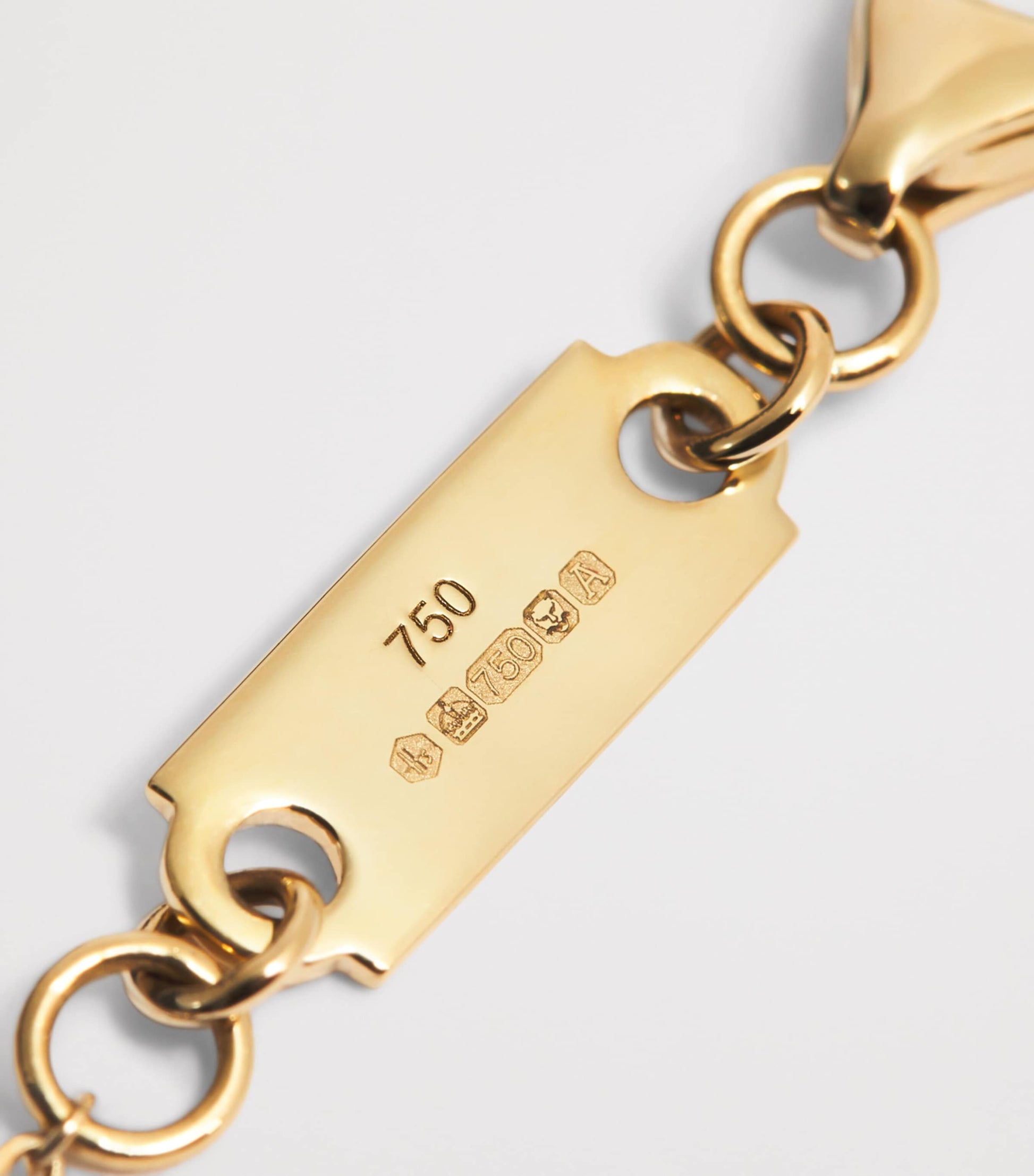 Yellow Gold and Diamond Bracelet (0.60ct)