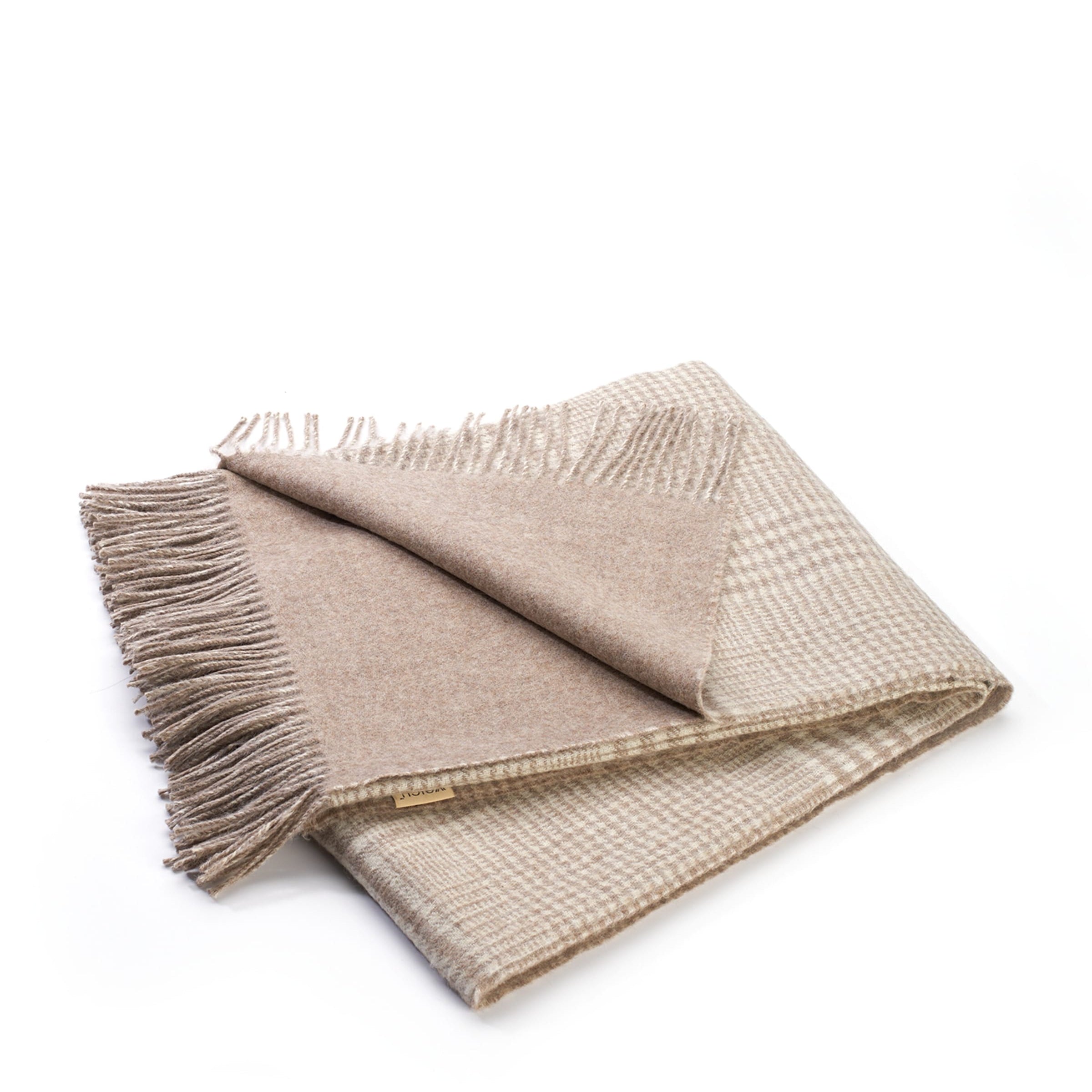 Weich Plaid Matea Throw (200cm x 150 cm)