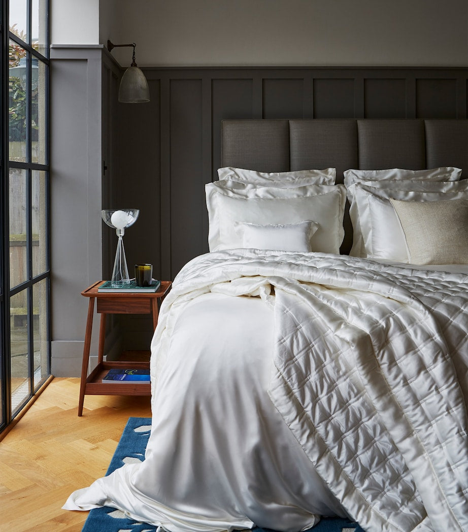 Silk Oxford Pillowcase (50cm x 75cm)