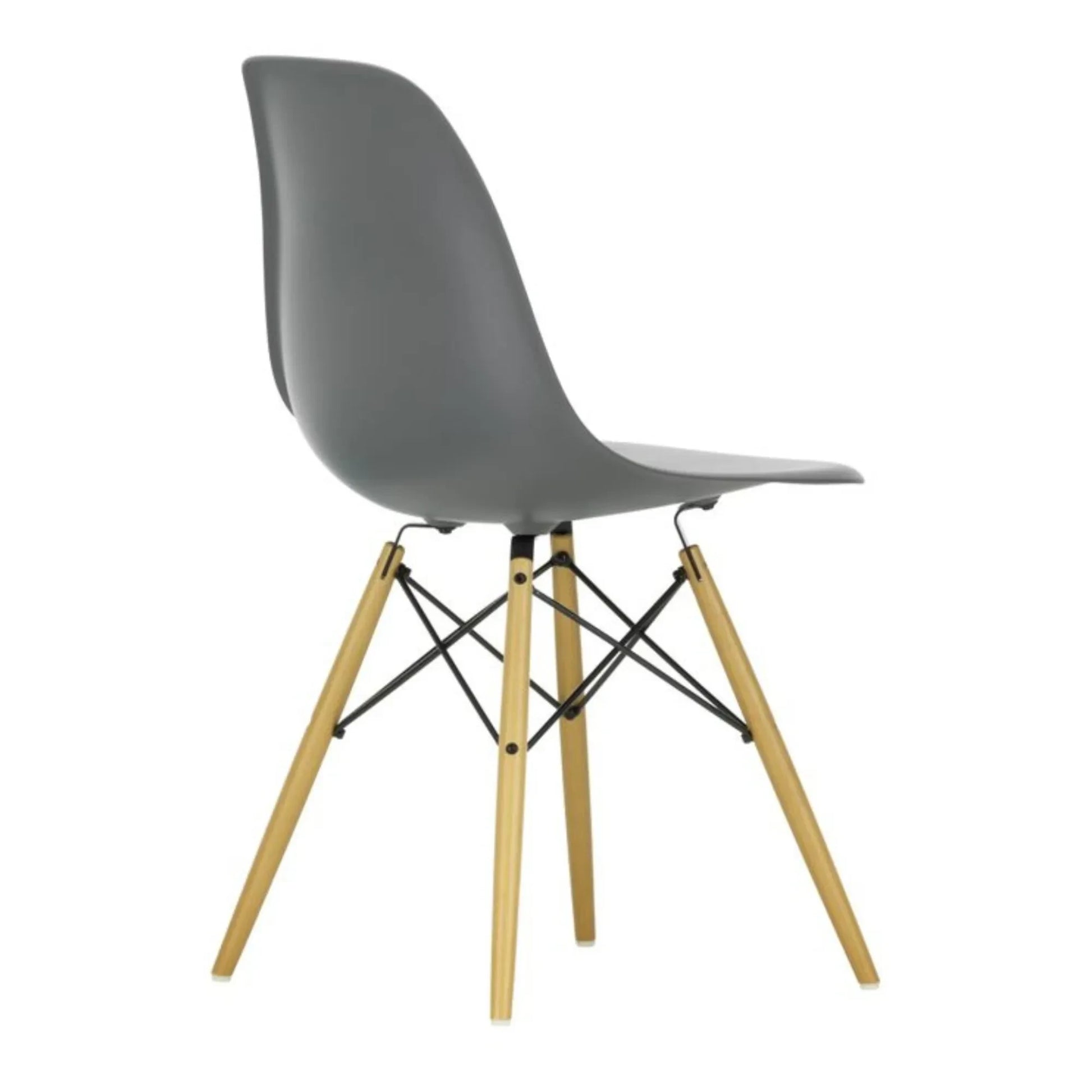 Vitra - DSW plastic chair - maple base - Charles &amp; Ray Eames | Granit