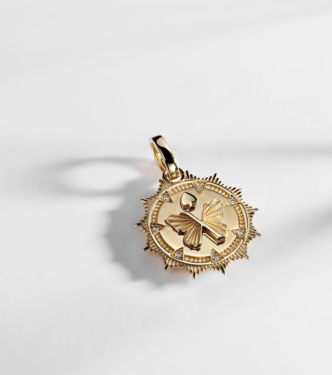 FoundRae - Reverie Medium 18kt gold pendant with diamonds