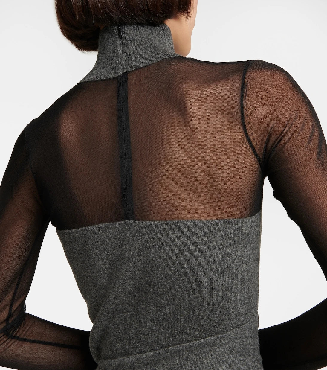 Alaïa - فستان قصير من الشبك والصوف مع ثنيات