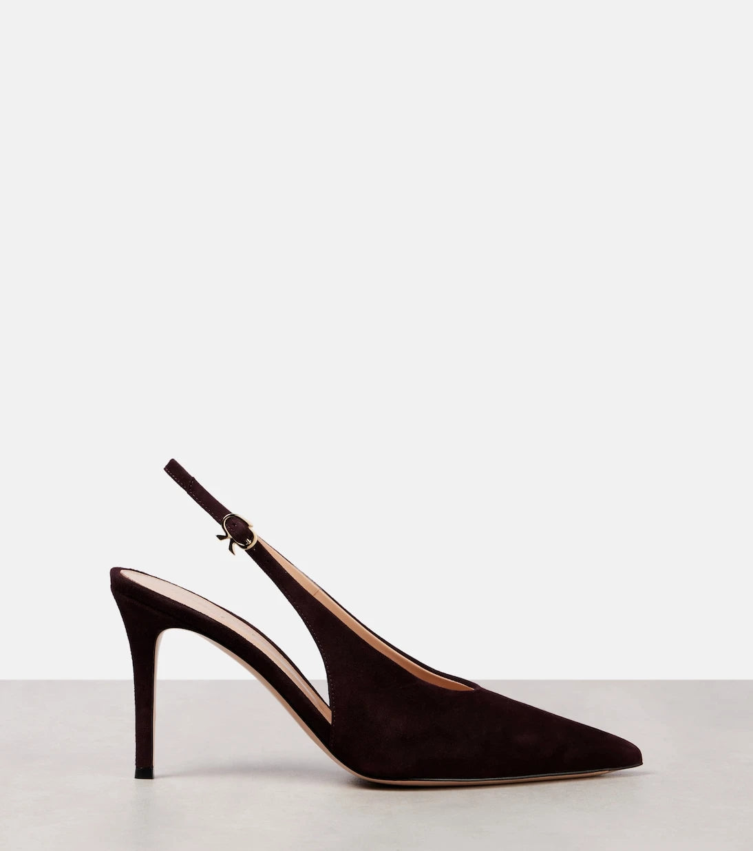 Gianvito Rossi - Robbie suede slingback pumps