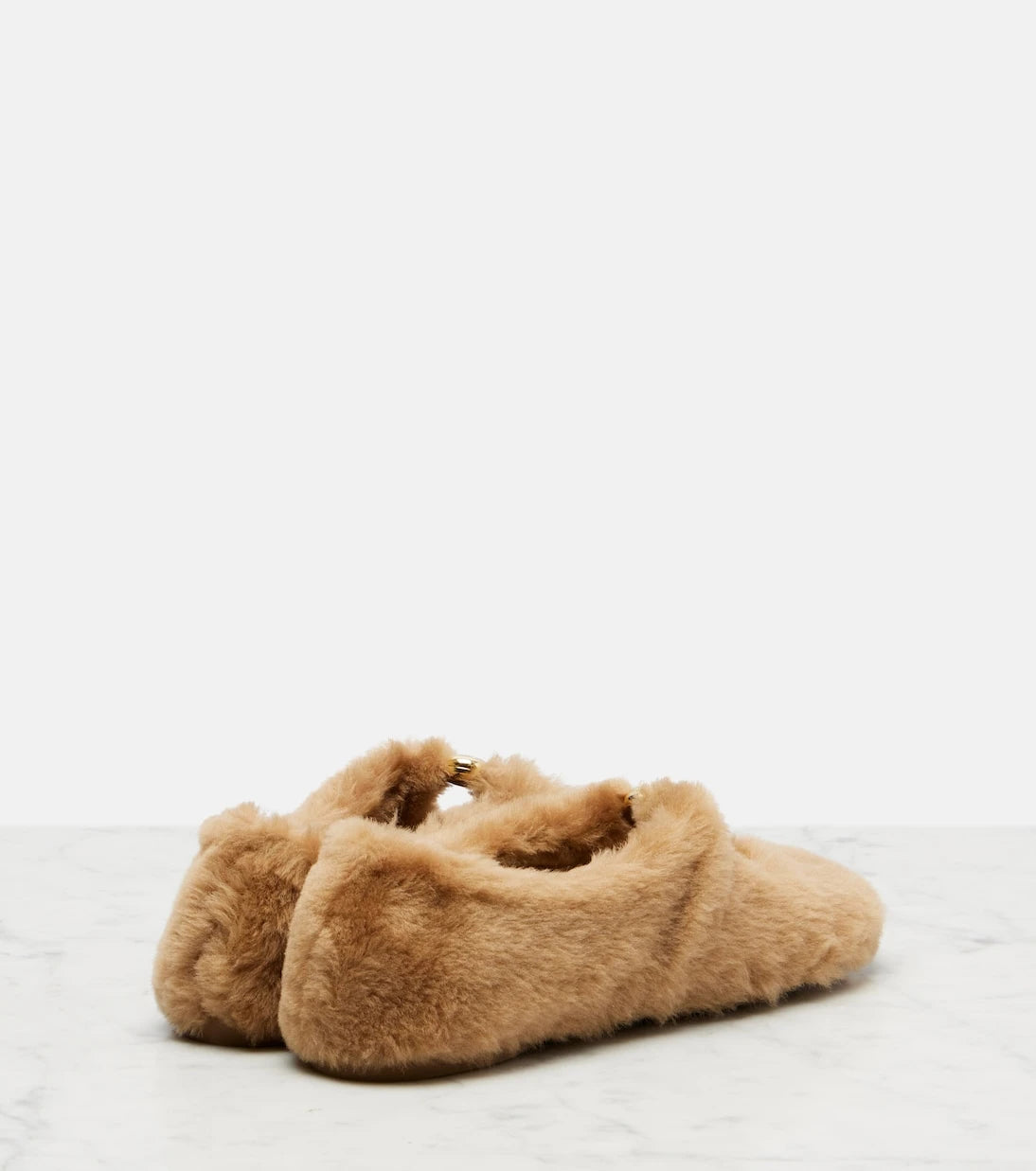 Loewe - حذاء ماري جين مسطح من جلد الغنم الناعم Pebble