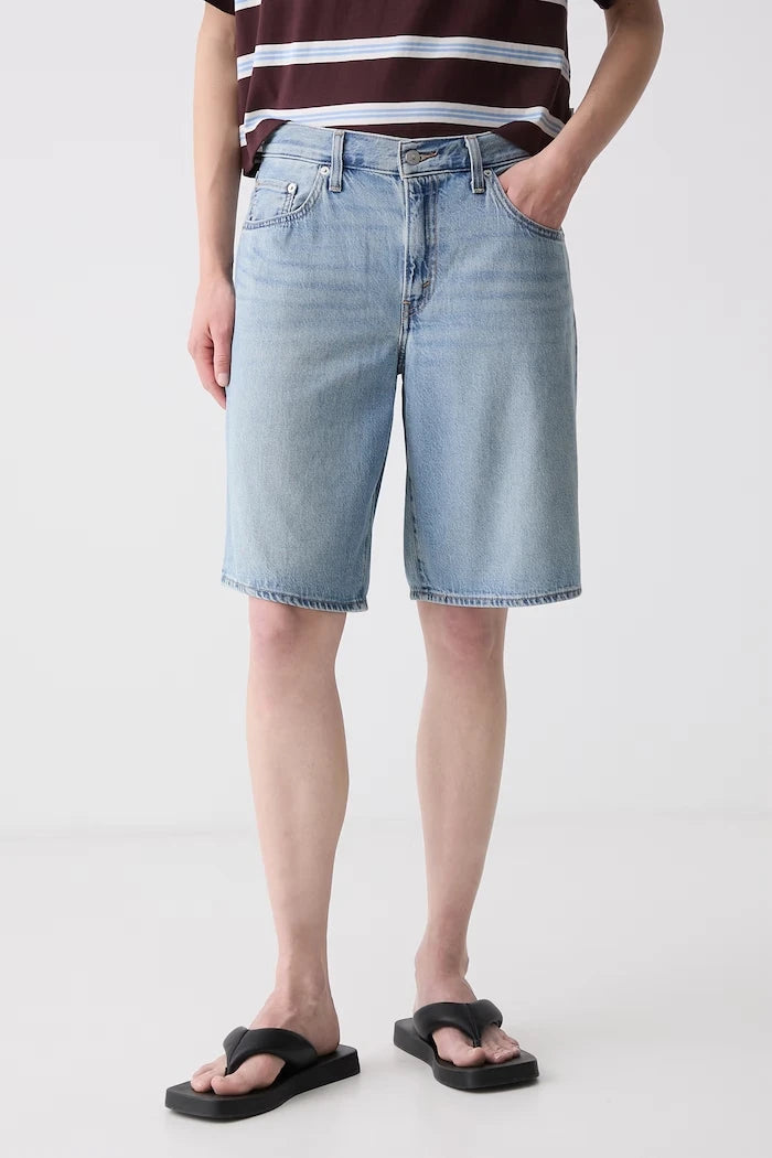 Levi's kadın denim baggy dad kısa şort