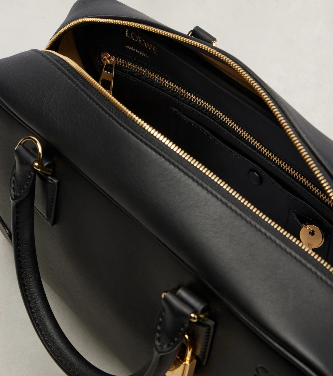 Loewe - Amazona 28 leather tote bag