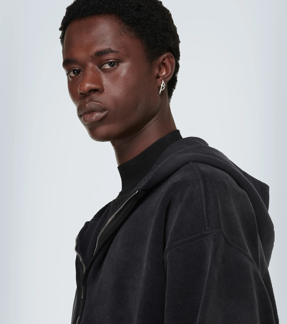 Balenciaga - أقراط بشعار تيبو