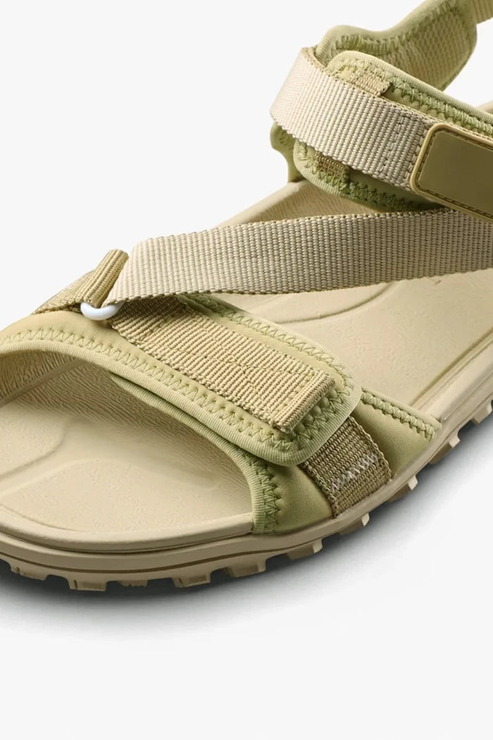 Vivobarefoot kadın spor sandalet TRACKER ORA