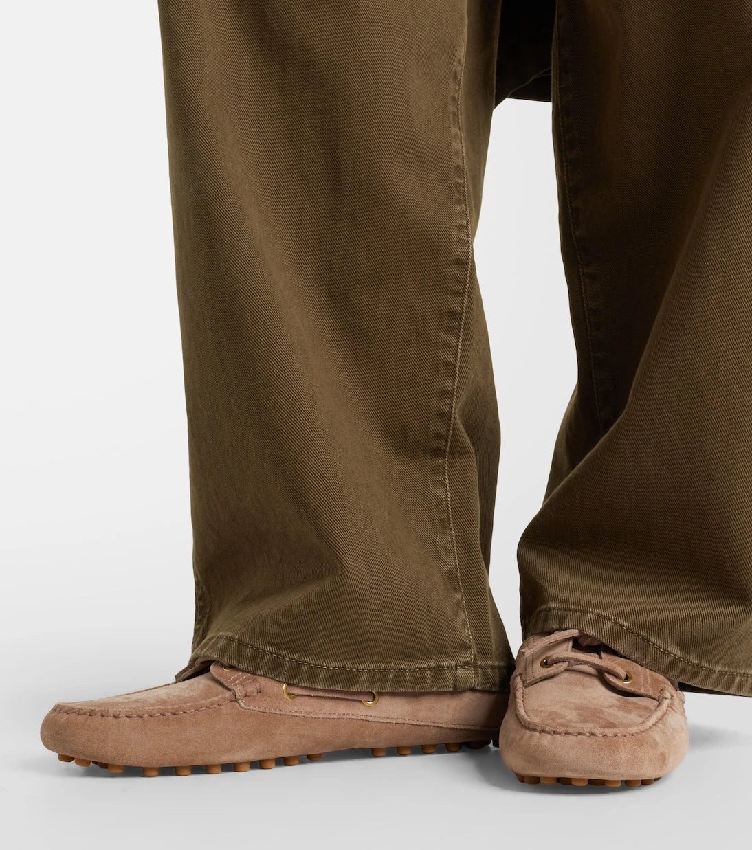 Tod's - حذاء شمواه سهل الارتداء