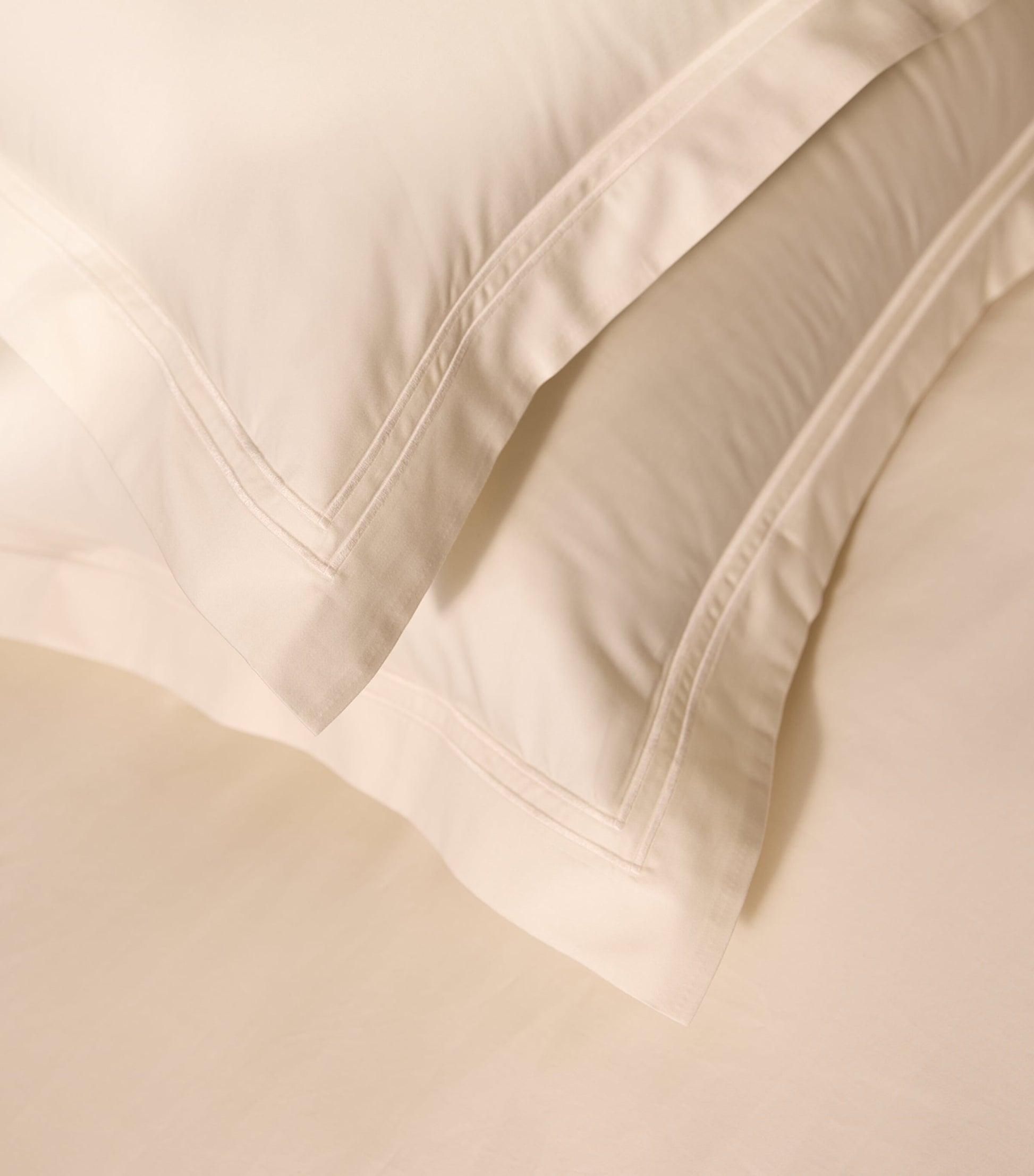 Brompton II King Fitted Sheet (150cm x 200cm)