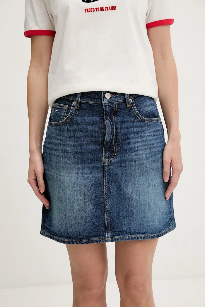 Tommy Jeans пола от деним