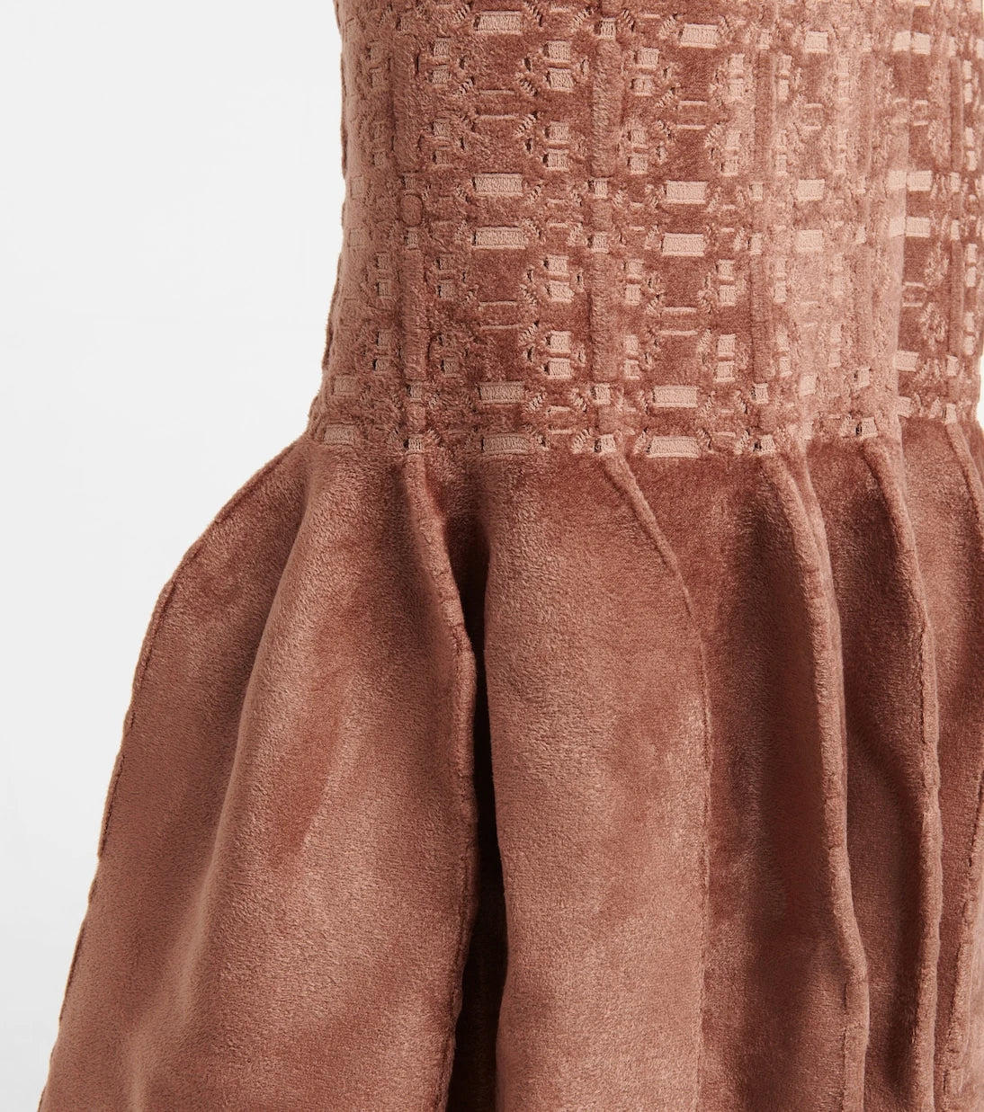 Alaïa - تنورة متوسطة الطول من المخمل بتشذيب دانتيل
