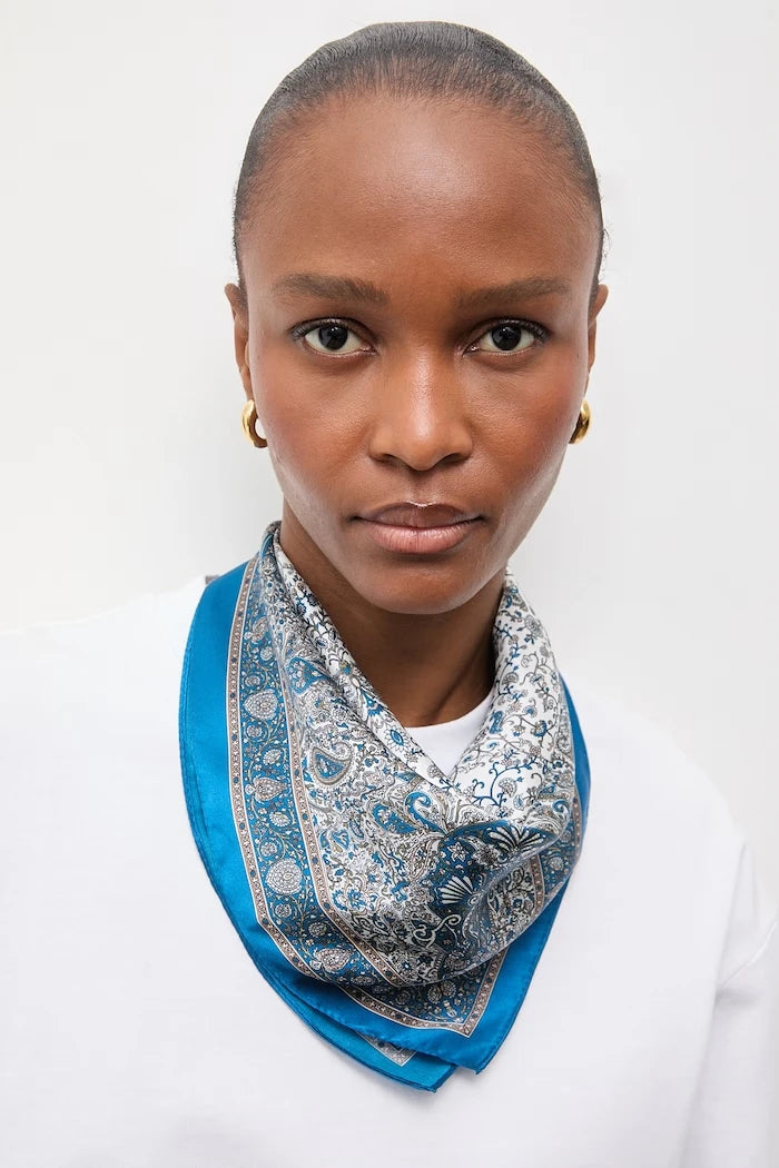 Копринено шалче Answear.LAB from the Unscripted collection