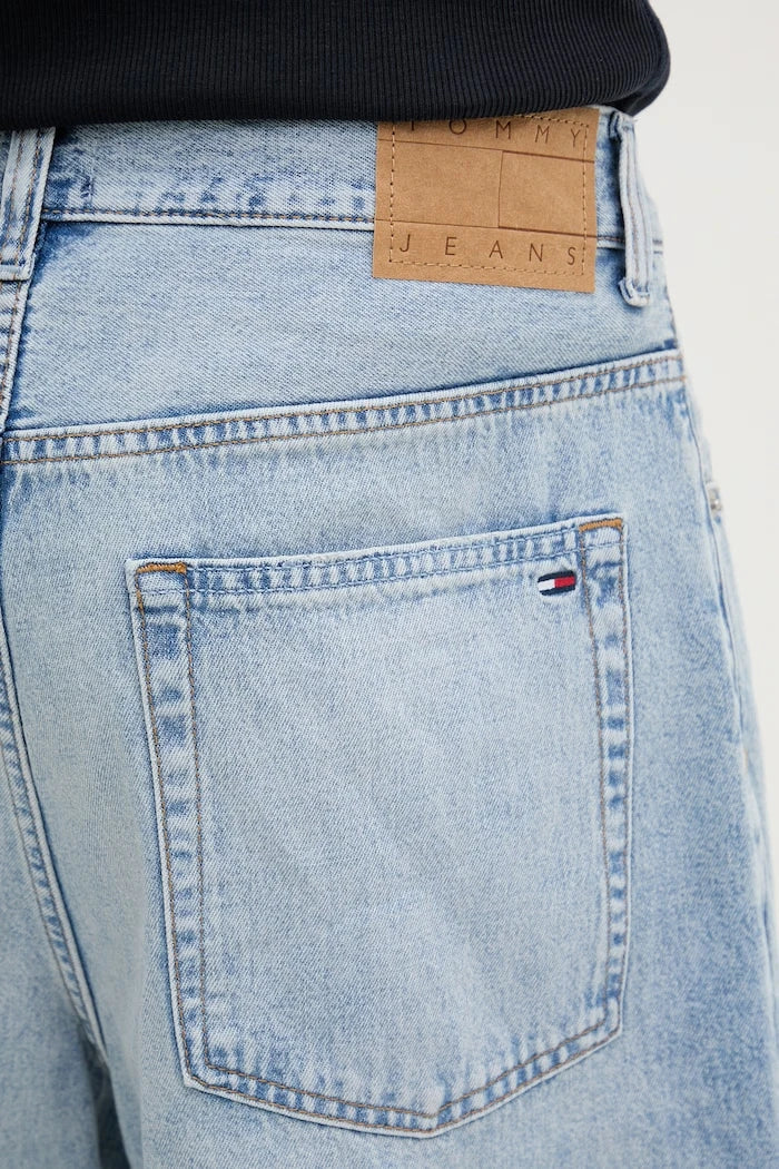 Tommy Jeans Erkek Denim Kısa Pantolon