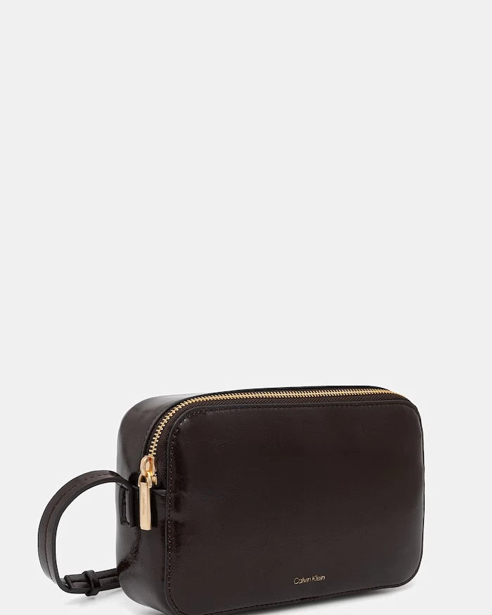Calvin Klein kadın crossbody çanta
