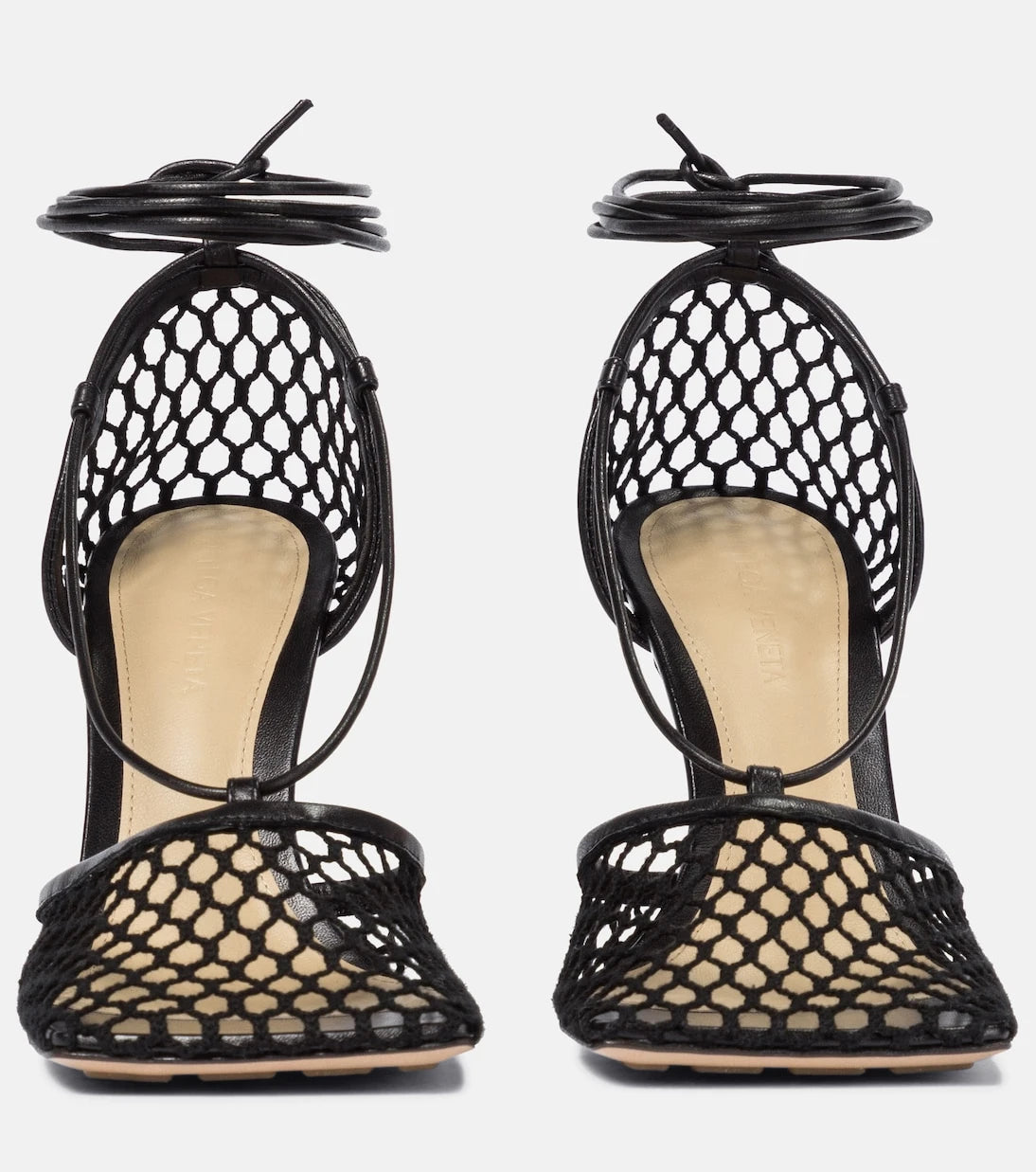 Bottega Veneta - حذاء بمضخة شبكي مزين بالجلد المطاطي