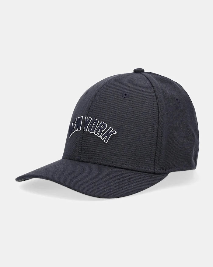 Nike New York Yankees vizörlü şapka