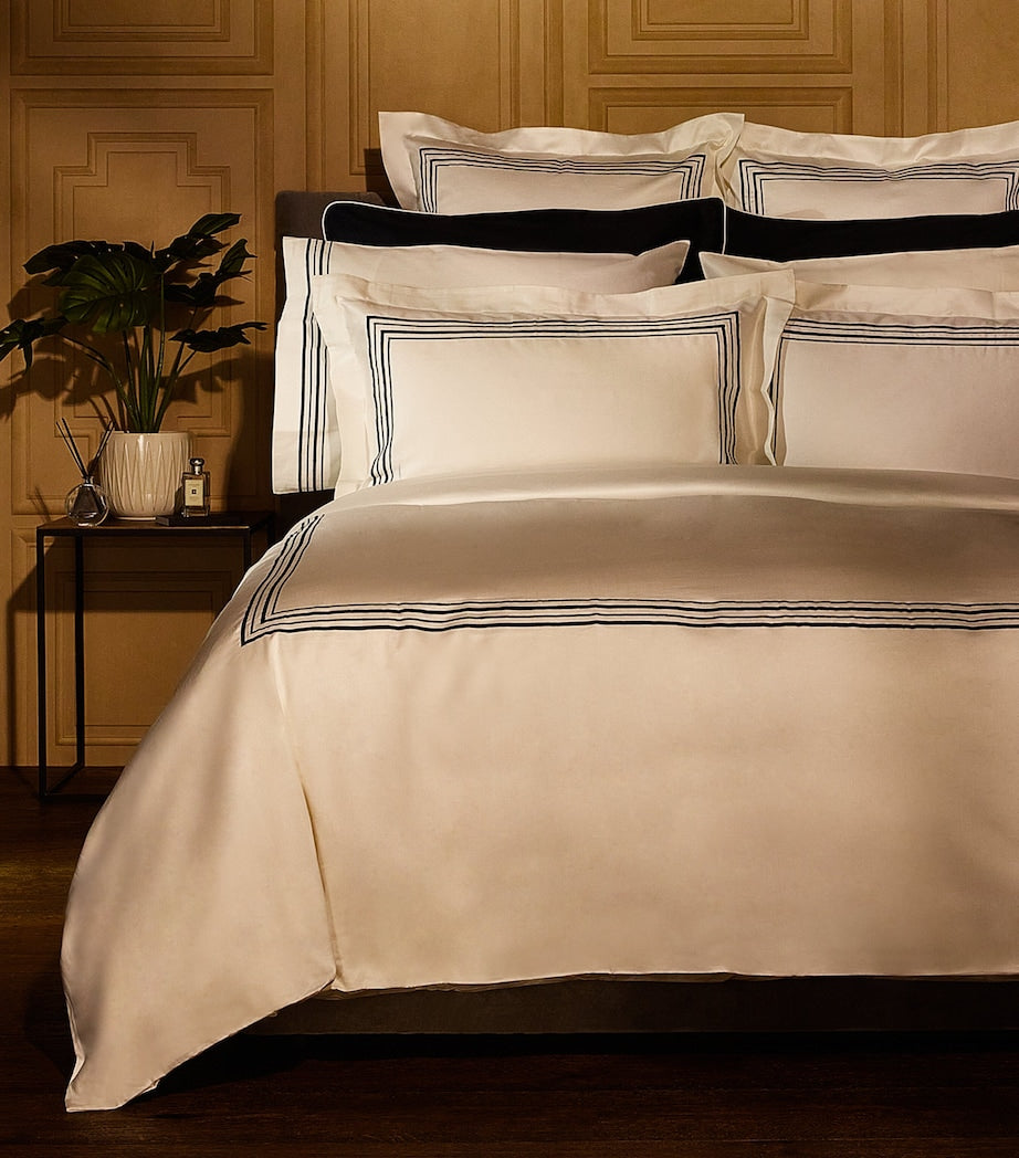 Mayfair Piped Pillowcase Pair (50cm x 75cm)