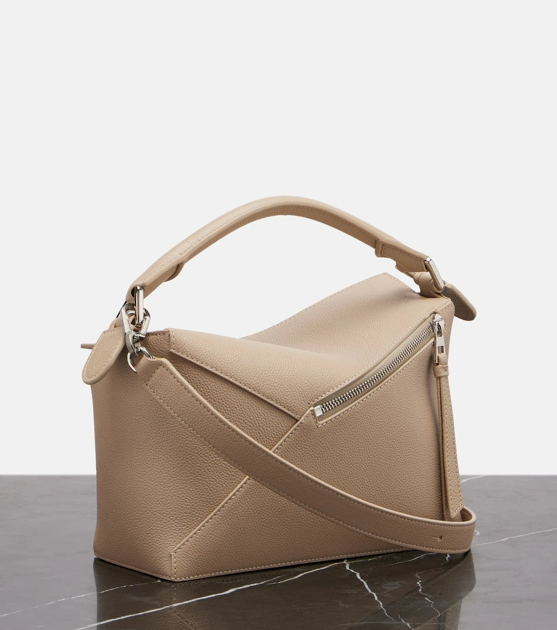 Loewe - حقيبة توت جلد صغيرة Puzzle Edge
