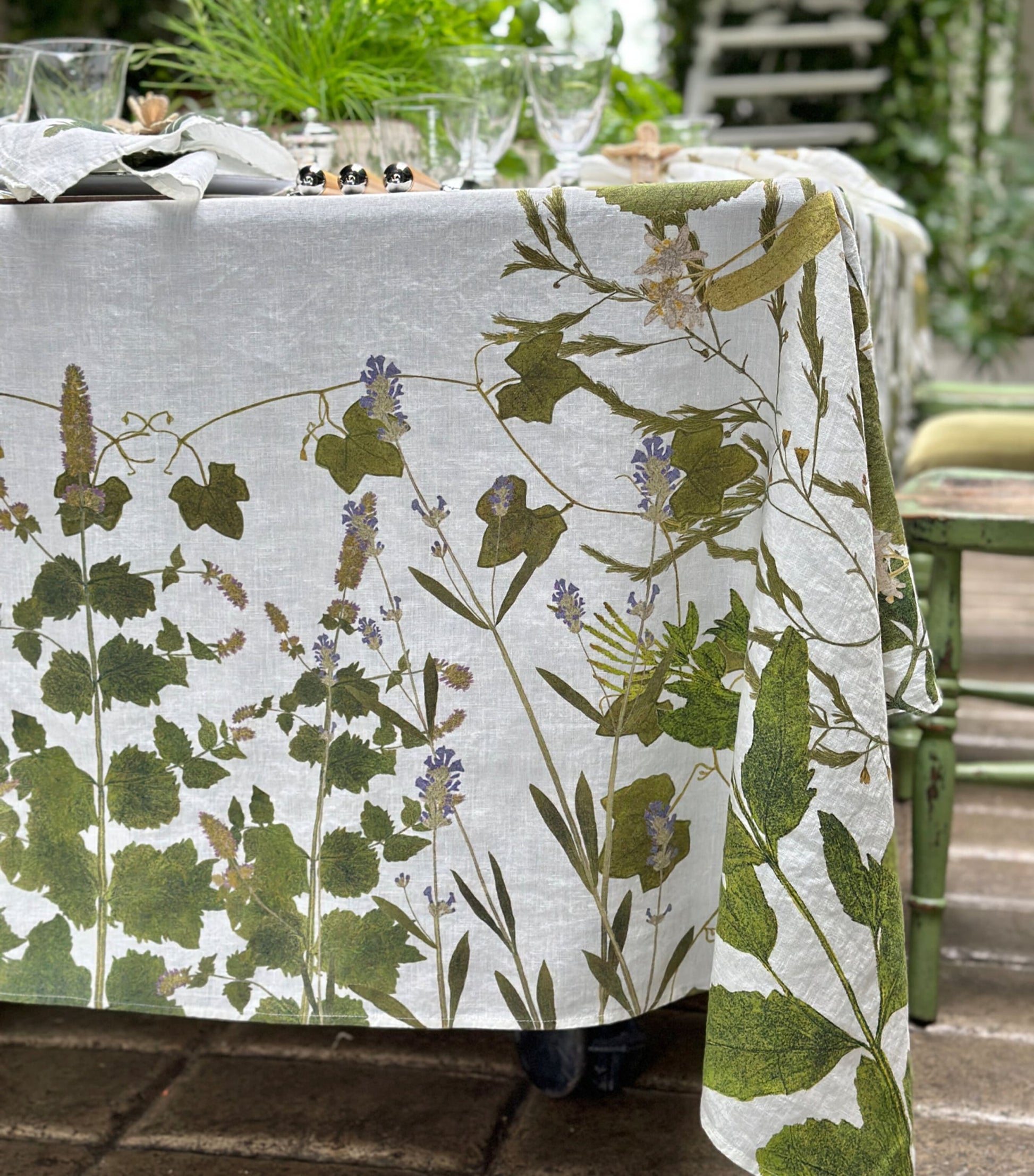 Summerill & Bishop Linen Herb Garden Tablecloth (165cm x 380cm)
