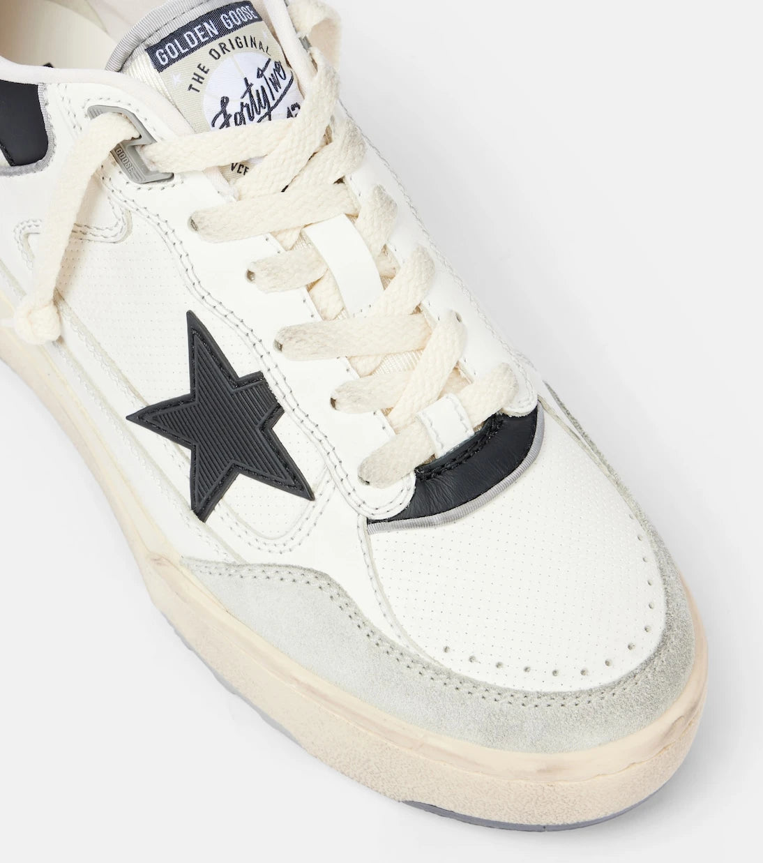 Golden Goose - حذاء سنيكرز بال ستار من الشمواه