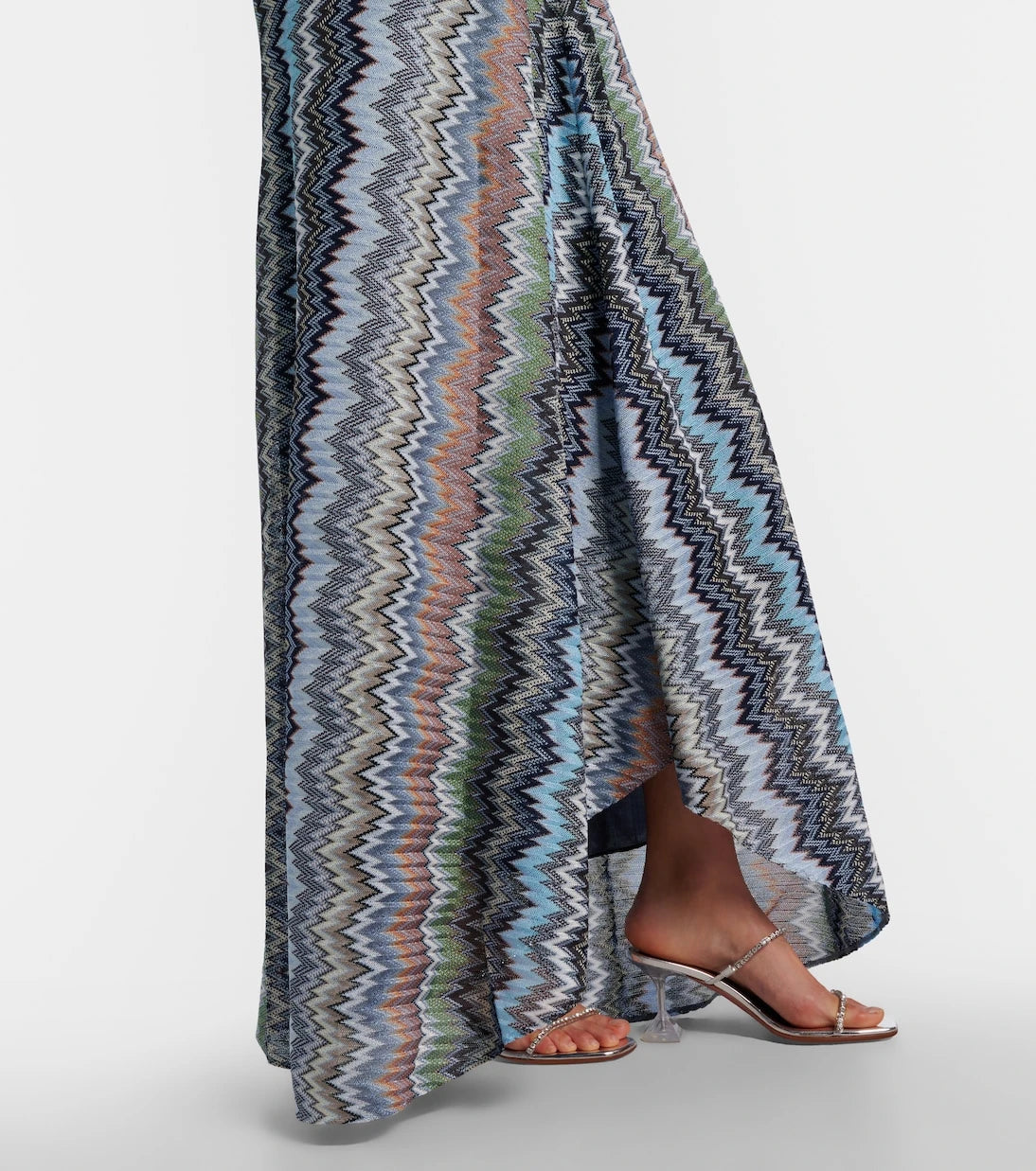 Missoni - فستان ماكسي مضلع ومزموم بنمط متعرج