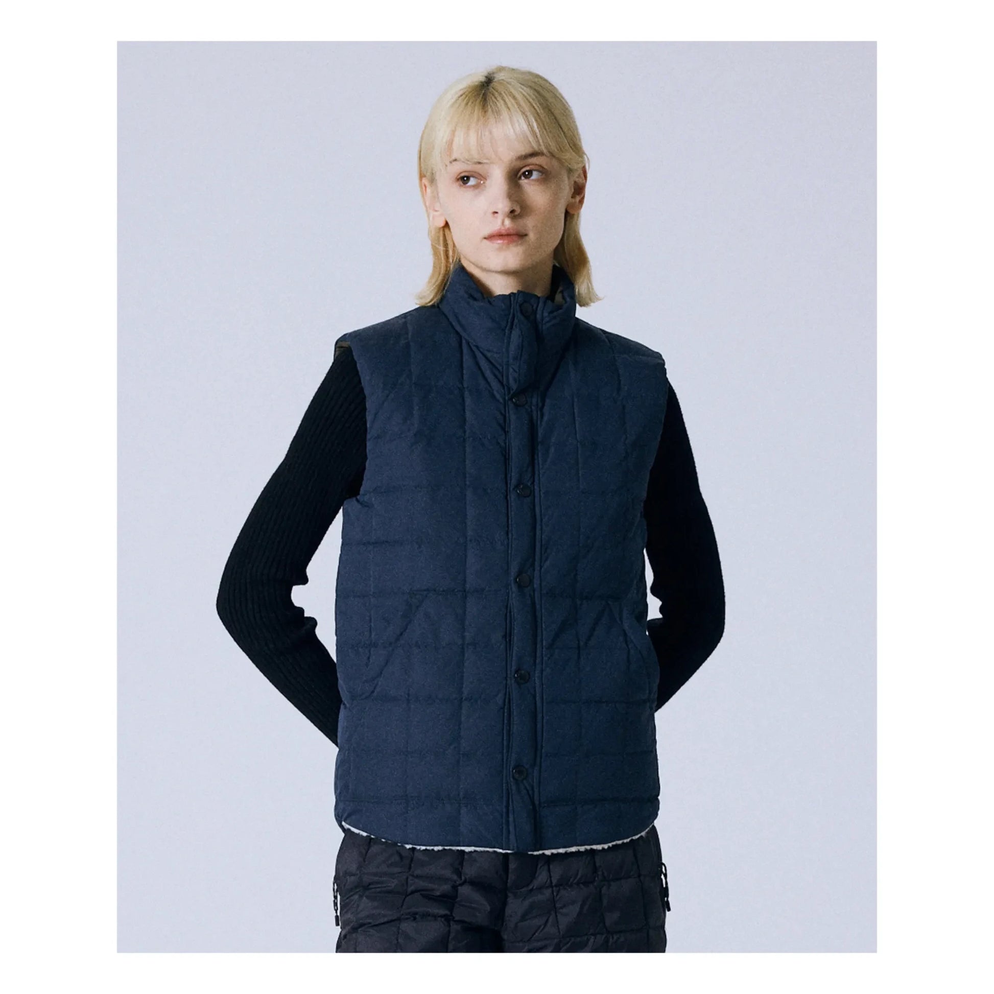 Taion - Mountain Reversible Vest | Navy blue