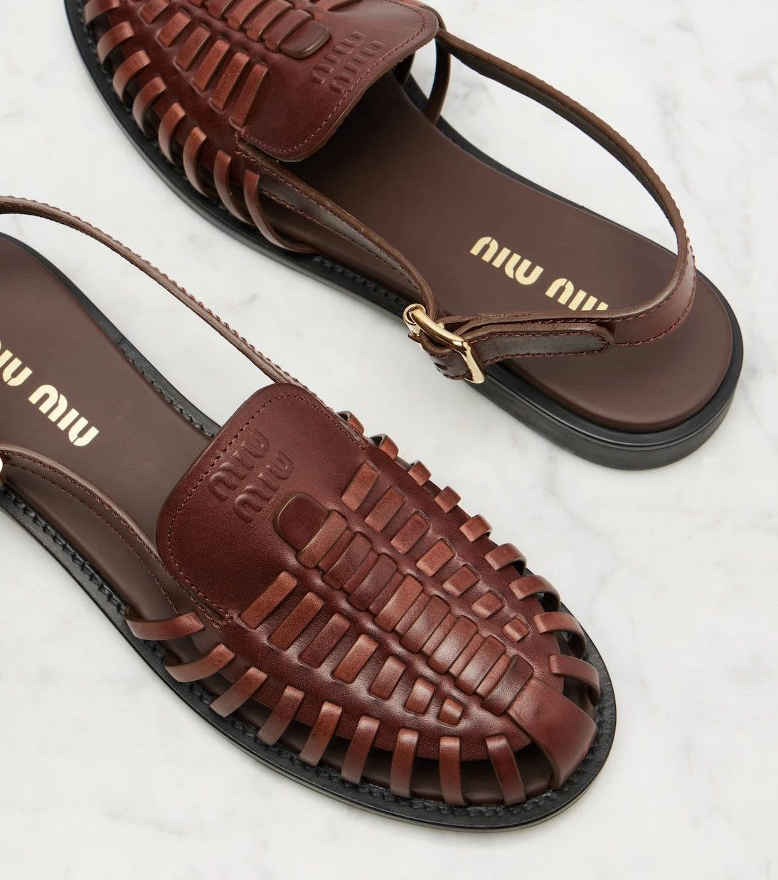Miu Miu - صنادل فيشر مان جلدية بكعب خلفي