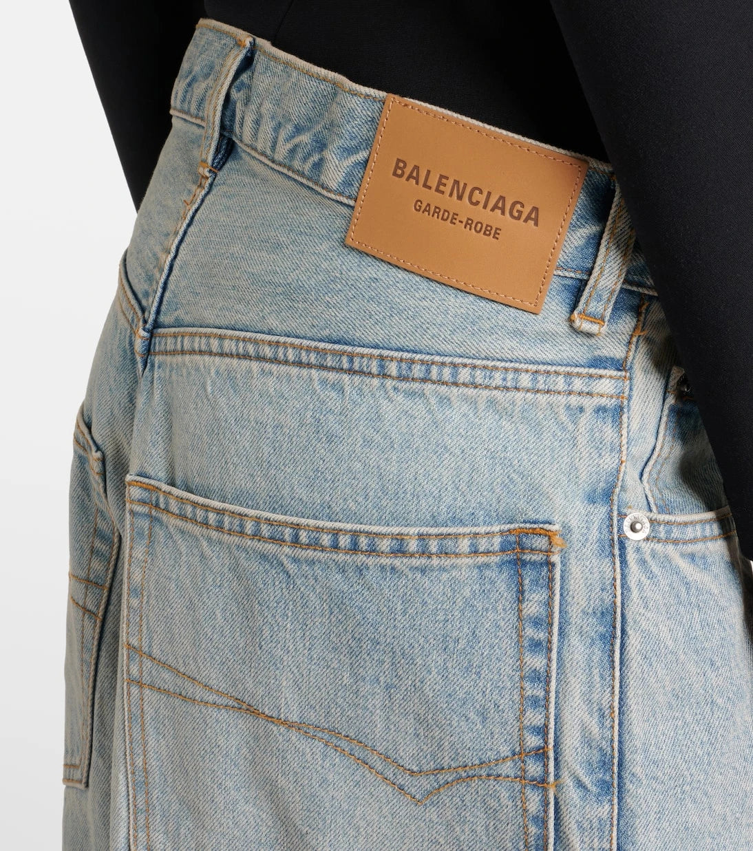 Balenciaga - Mid-rise wide-leg jeans