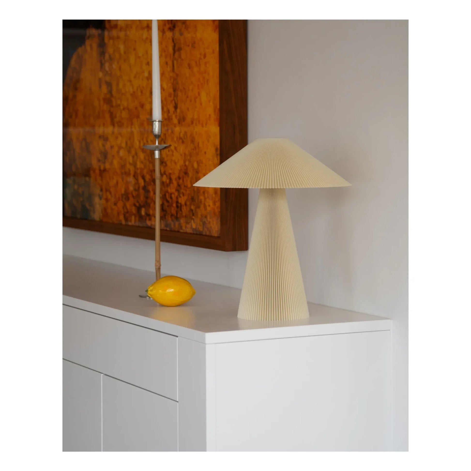 Manu Matters - Teen Jane table lamp | Cream