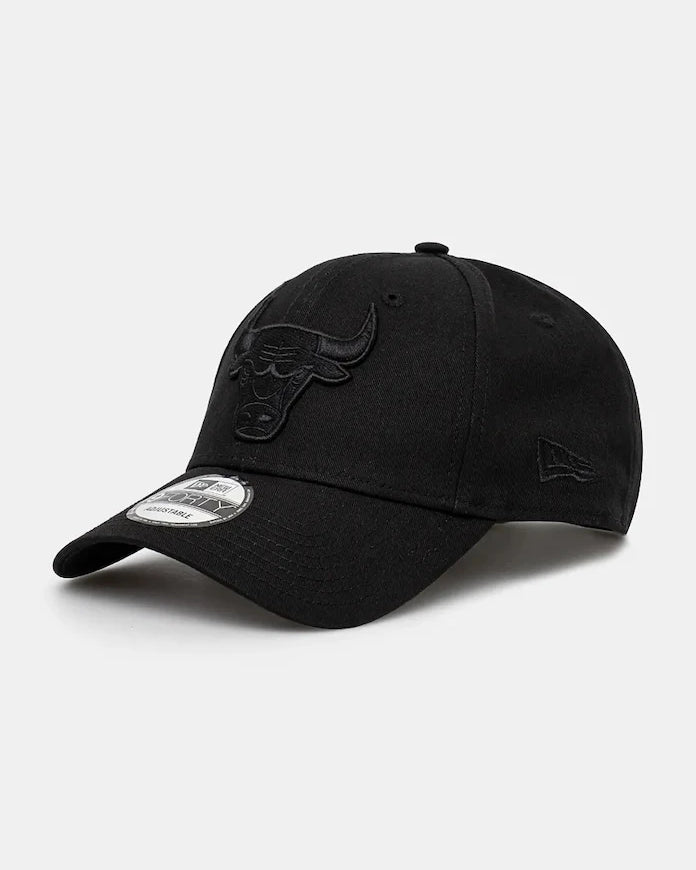 New Era LEAGUE ESSENTIAL 9TWENTY® CHICAGO BULLS 9FORTY® Pamuklu Vizörlü Şapka