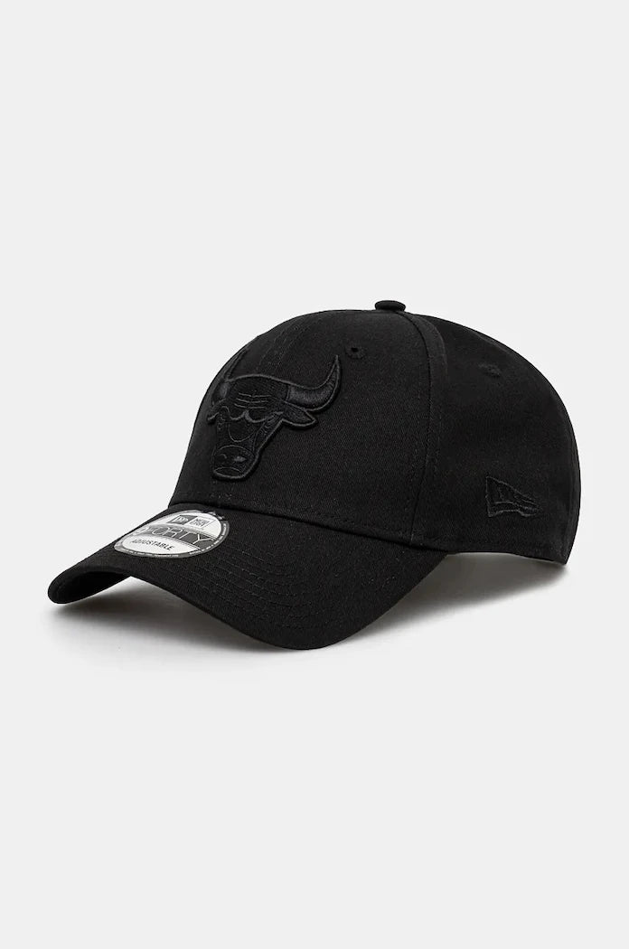 New Era LEAGUE ESSENTIAL 9TWENTY® CHICAGO BULLS 9FORTY® Pamuklu Vizörlü Şapka