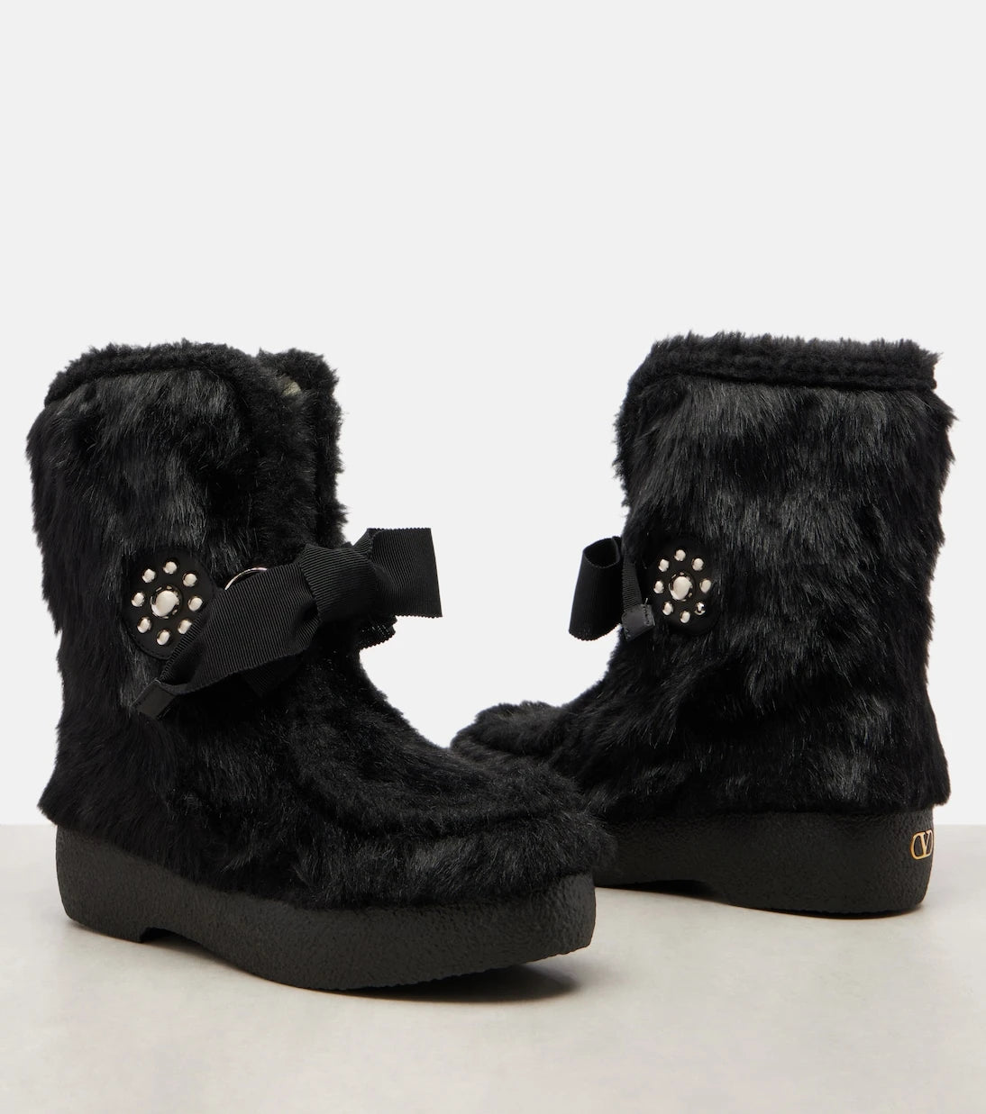 Valentino Garavani - Snowish ankle boots