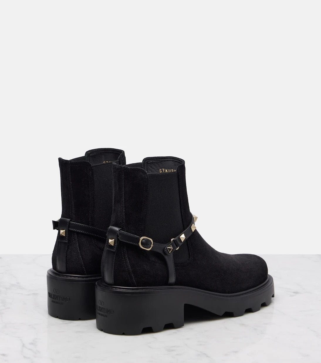 Valentino Garavani - Rockstud 55 suede ankle boots