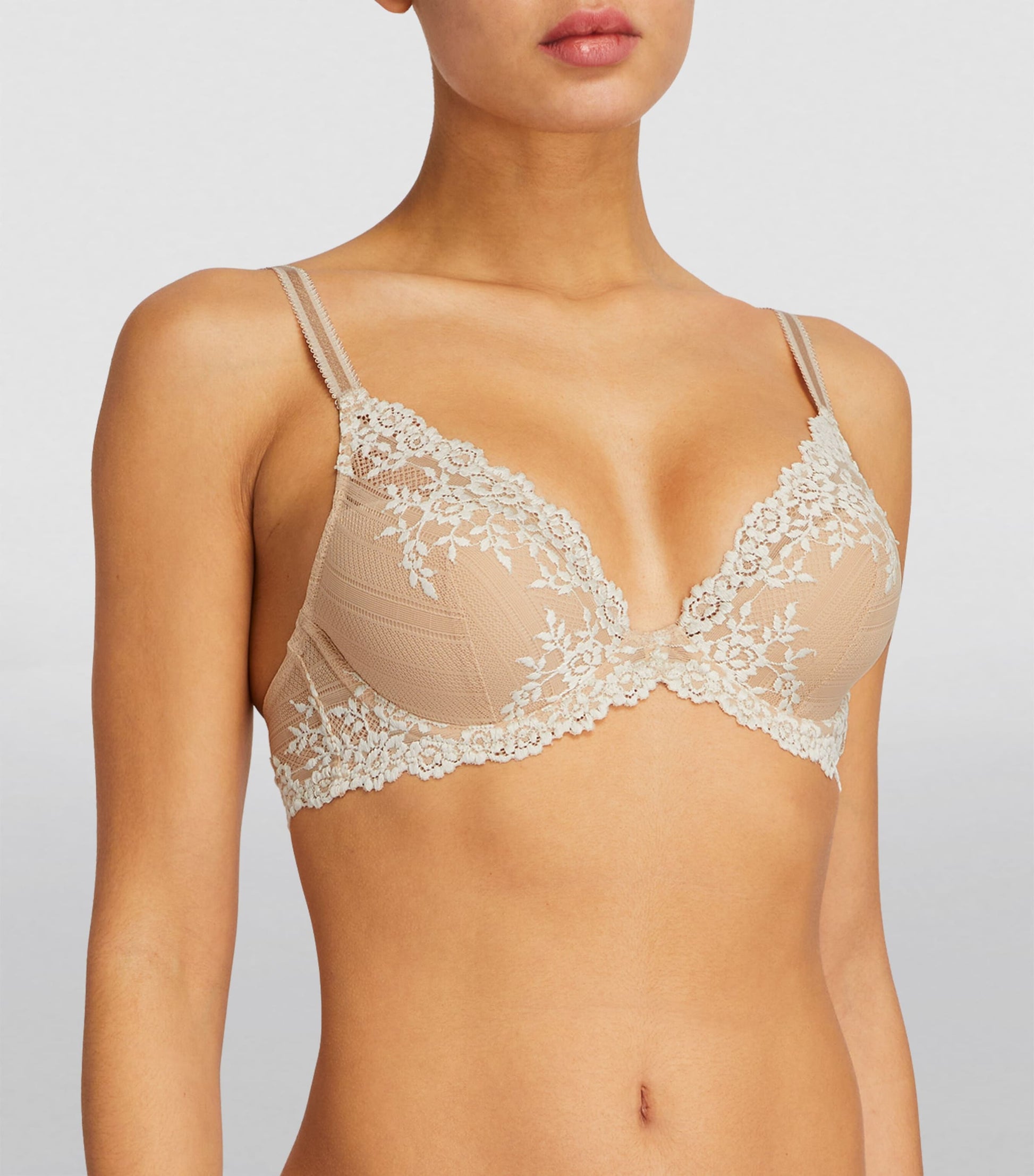 Embrace Lace Underwired Plunge Bra