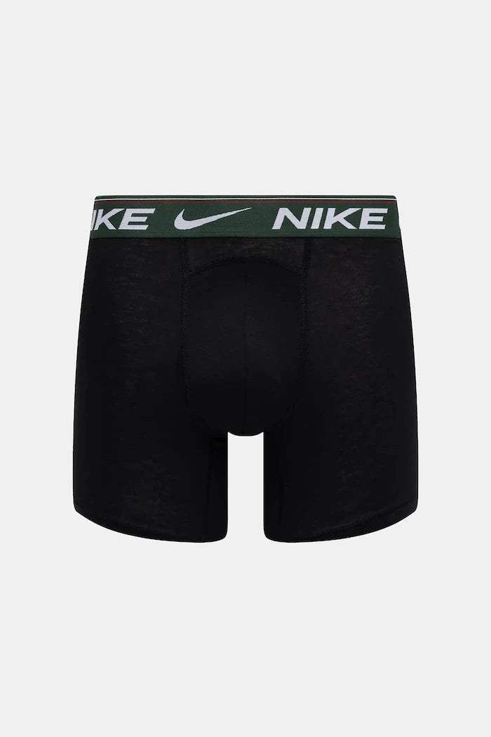 Боксерки Nike (3 чифта)