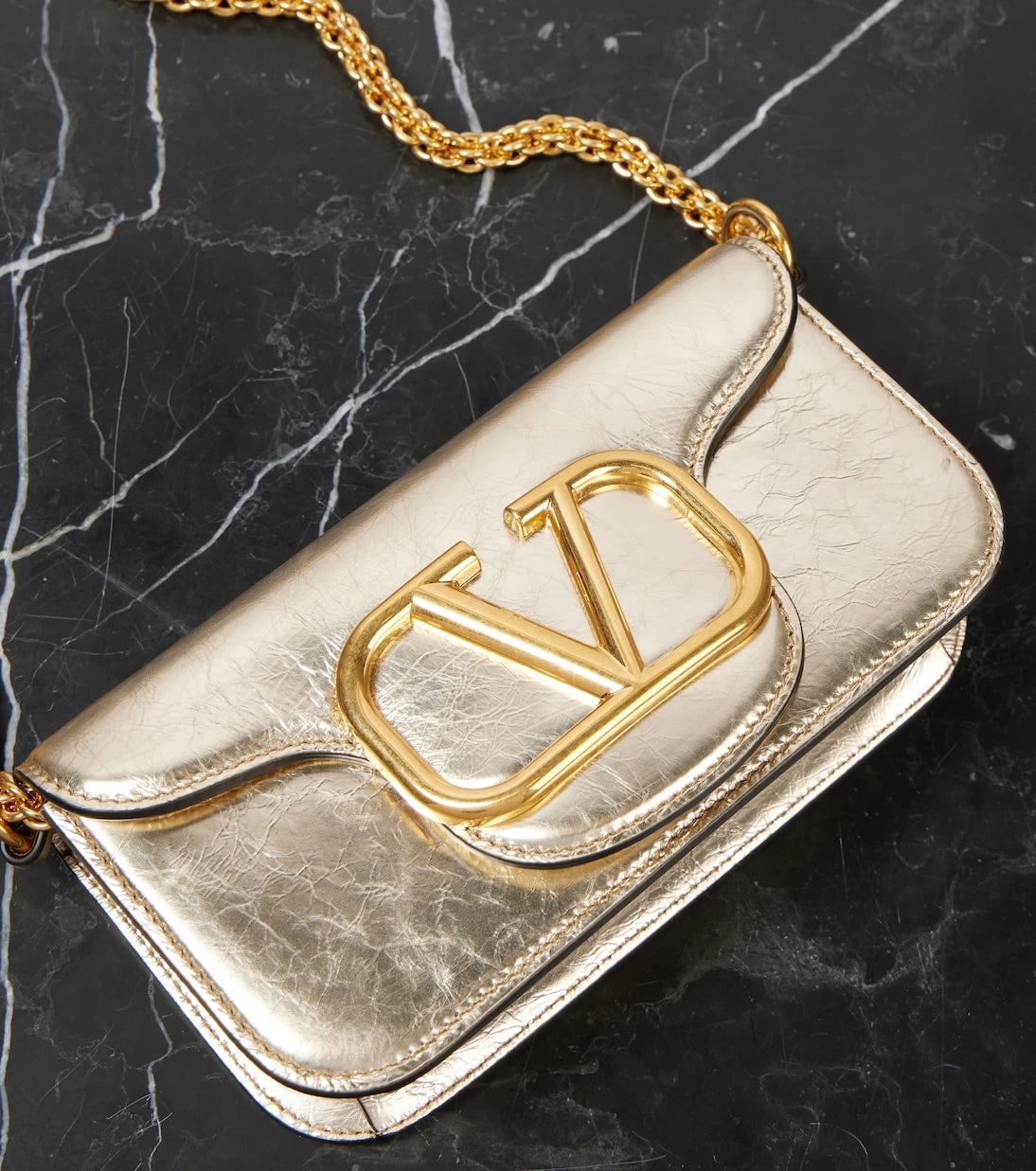 Valentino Garavani - Locò Small metallic leather shoulder bag