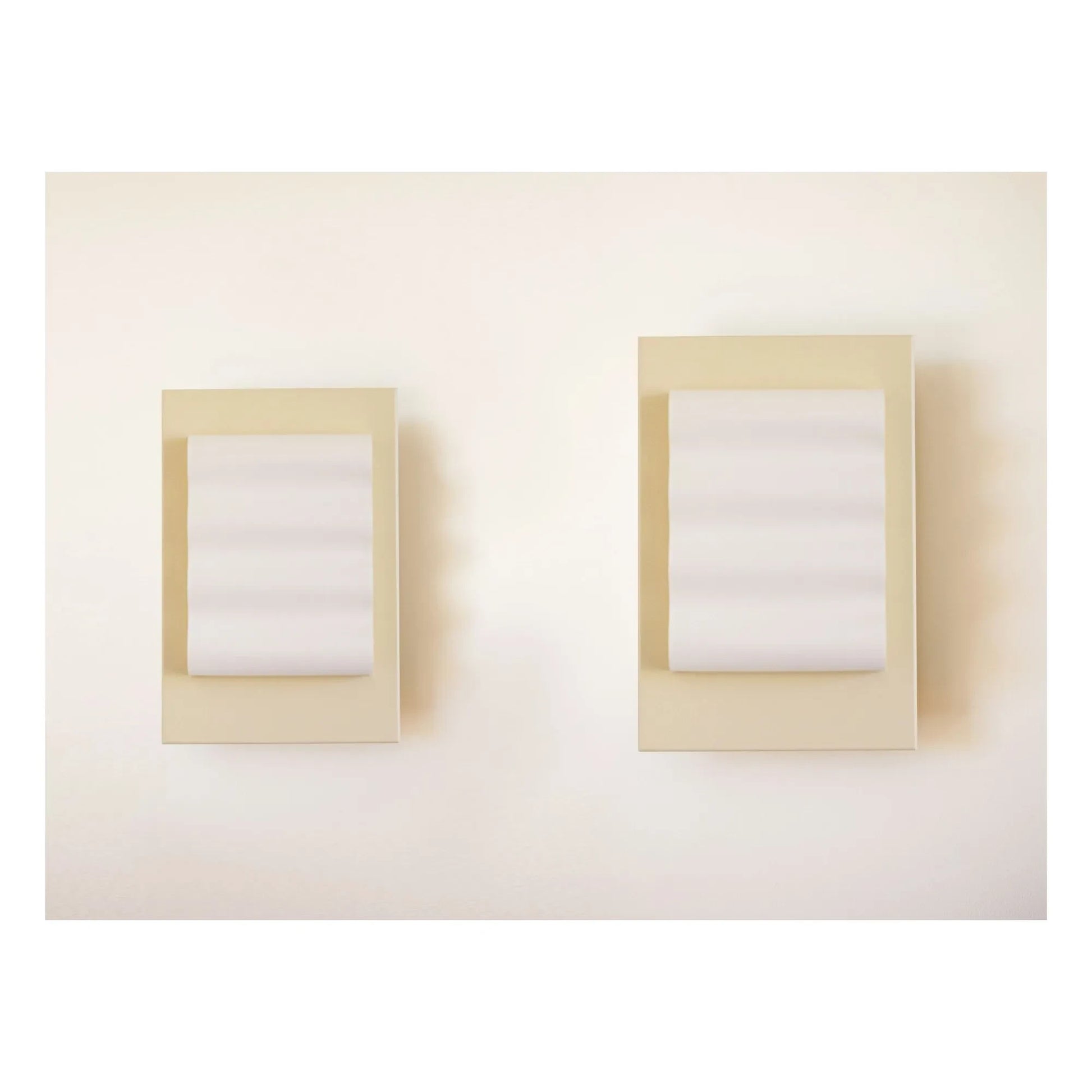 Violaine d'Harcourt - Frame wave wall lamp | Off-White