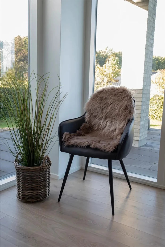 Седалка House Nordic Lambskin Artificial