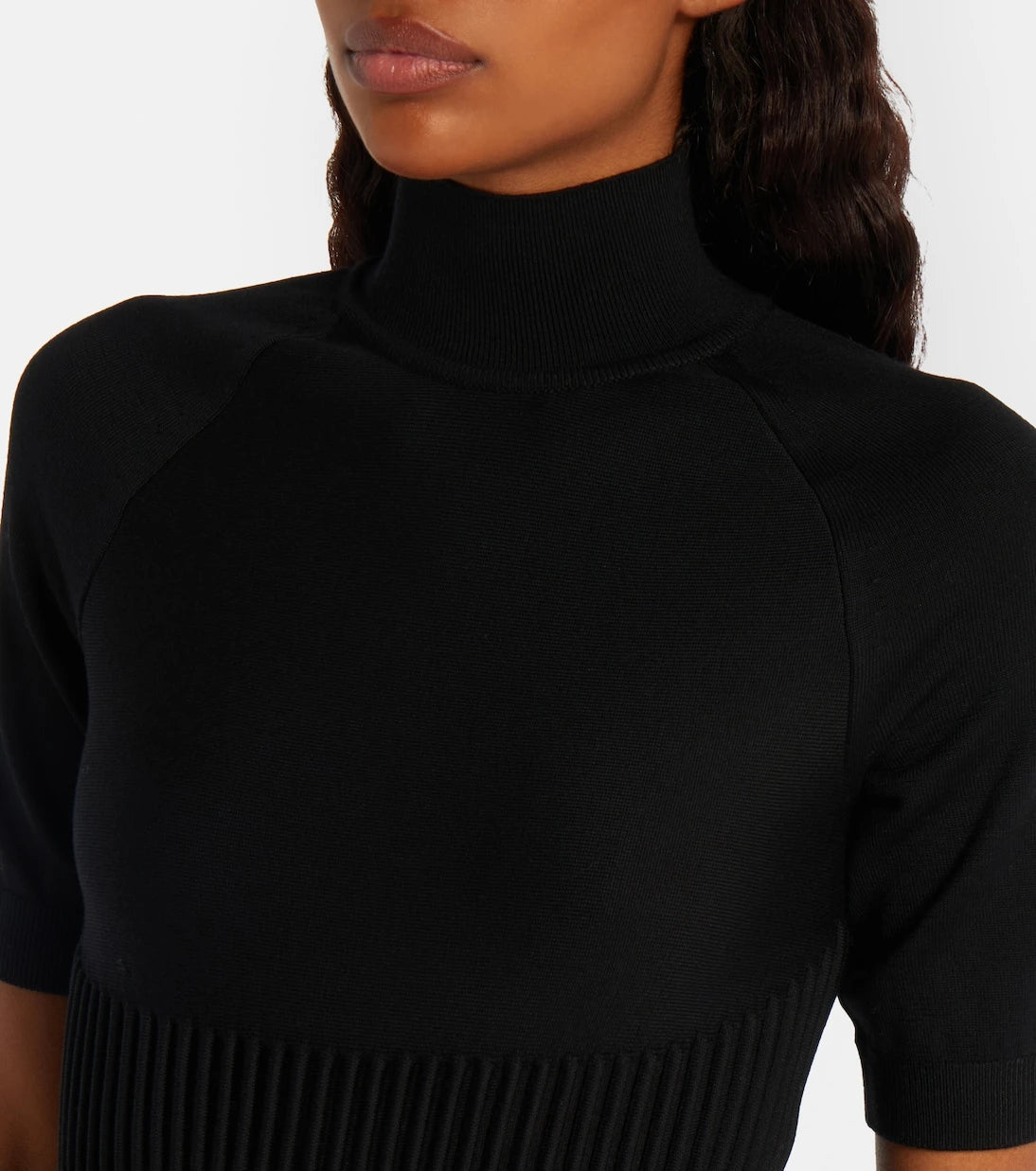 Alaïa - فستان قصير من مزيج الصوف المحبوك والمضلع
