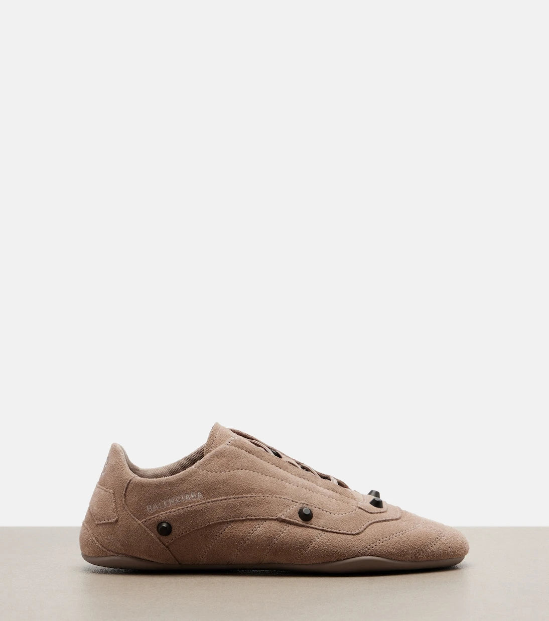 Balenciaga - حذاء سنيكرز سيتي من الشمواه