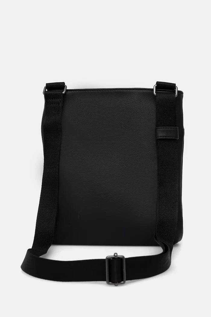 Calvin Klein Erkek Suni Deri Omuz Çantası