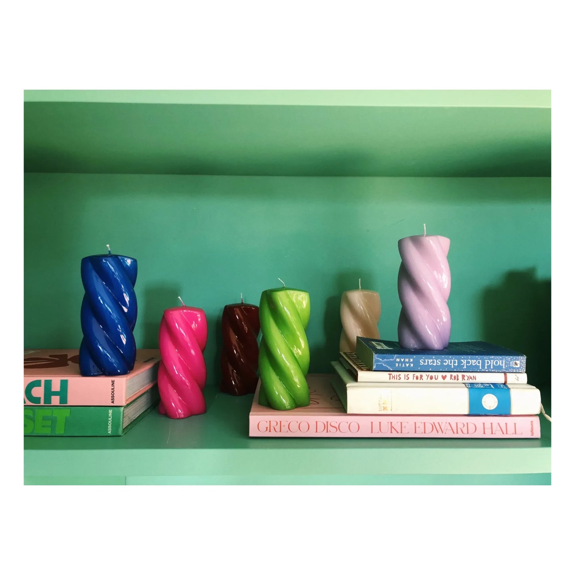 Anna + Nina - Blunt Twisted Candle - 15 cm | Purple