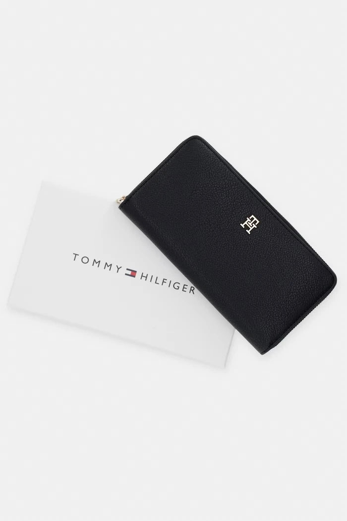 Tommy Hilfiger kadın cüzdanı