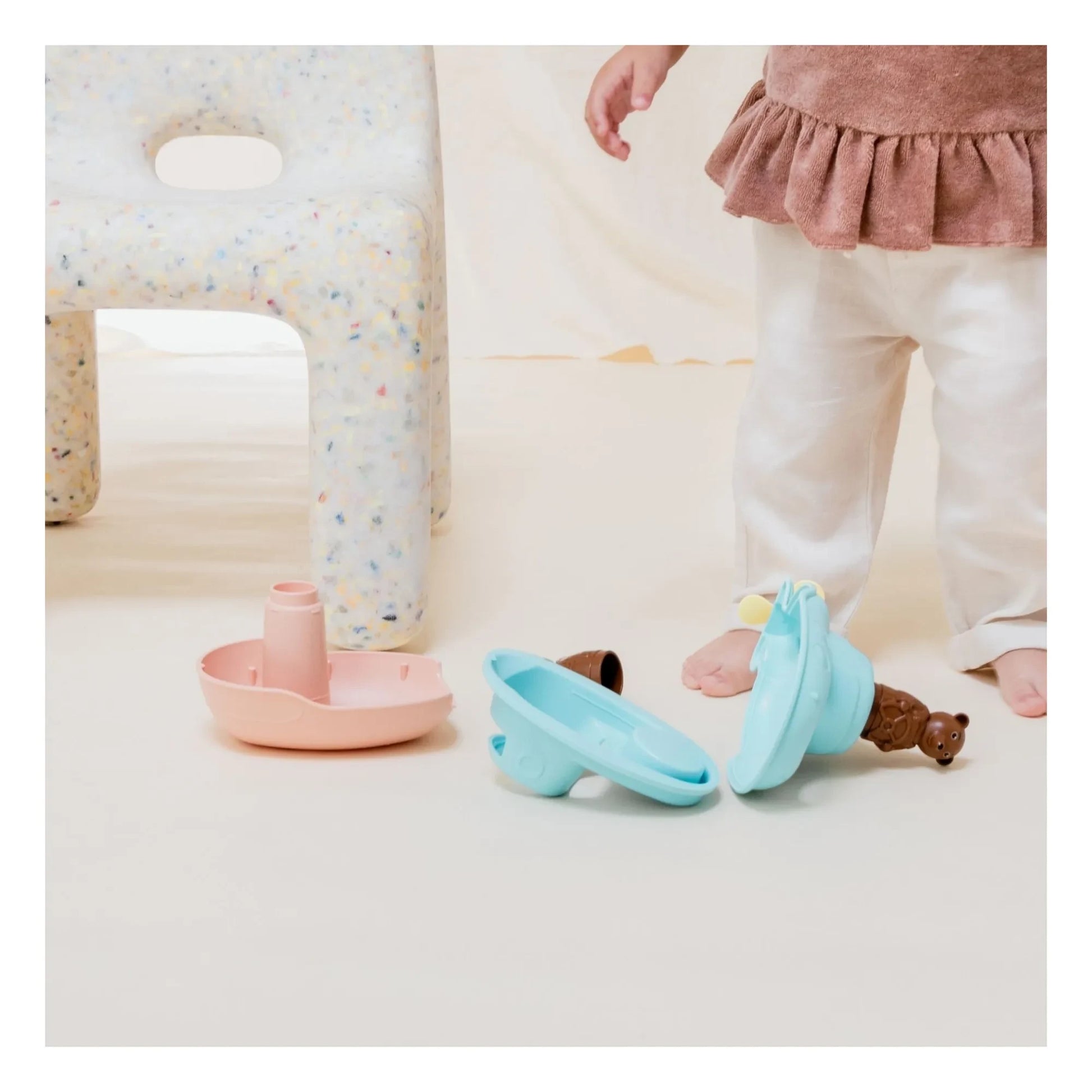 Simple - Bath submarine - Single x Little Brown Bear | Blue