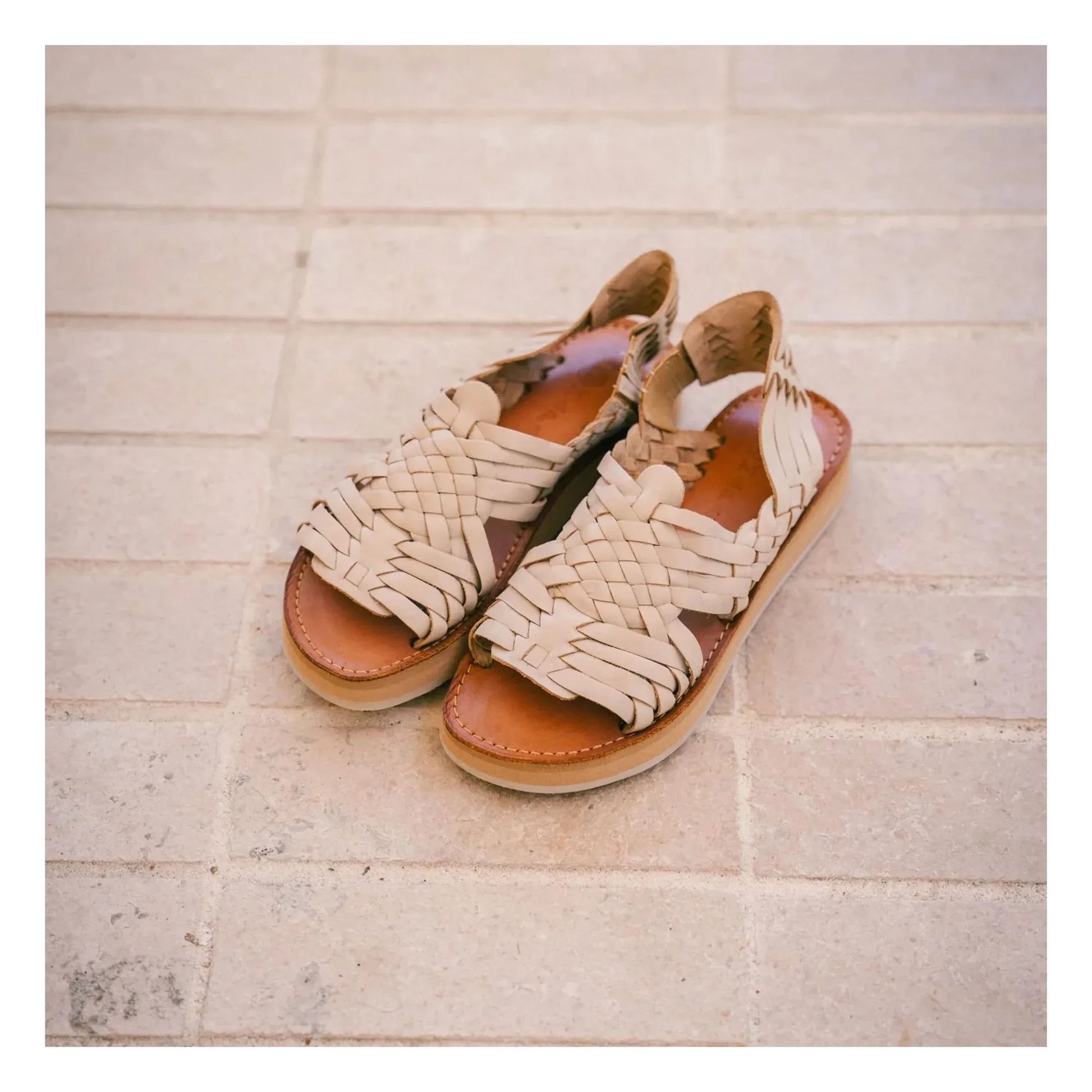 Mapache - Leather sandals | Oatmeal