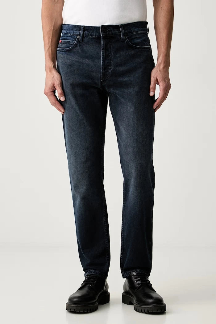 HUGO tapered erkek jean pantolon HUGO